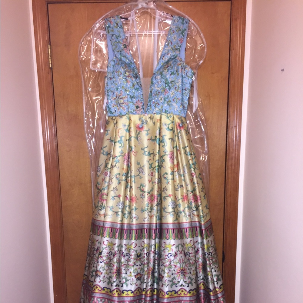 Sherri Hill Prom Dress